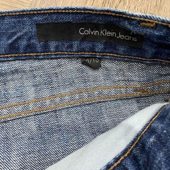 Calvin Klein Jean Shorts Size 10 - Picture 2 of 4